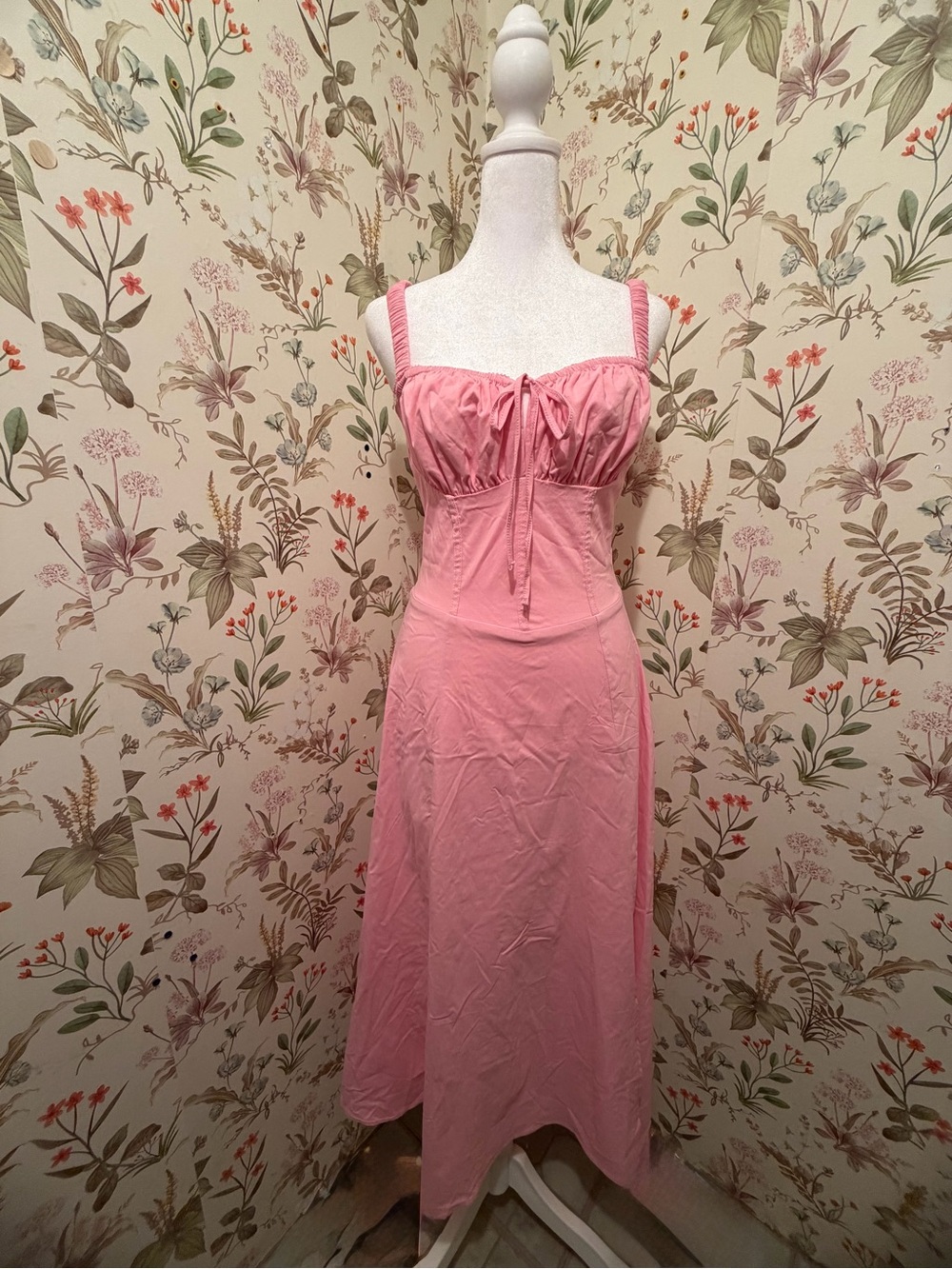 Pink Midi Dress with Sweetheart Bodice